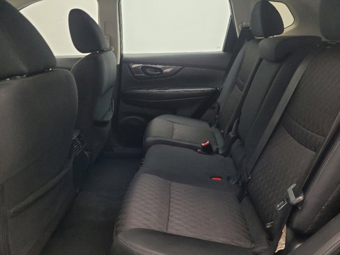 Used 2019 Nissan Rogue S image 18