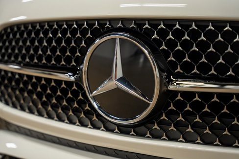 Used 2025 Mercedes-Benz CLE 300 4MATIC Coupe image 7
