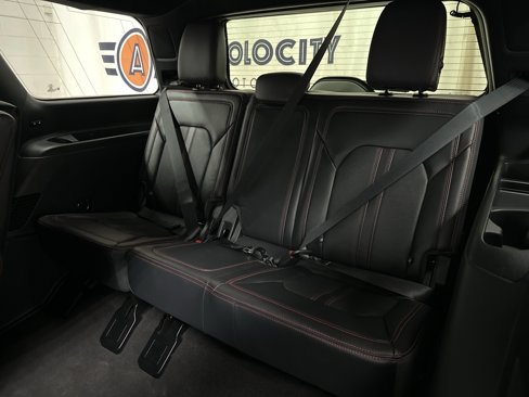 Used 2024 Ford Expedition Limited image 37