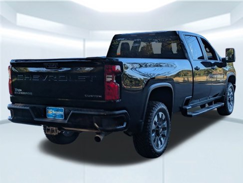 Used 2023 Chevrolet Silverado 2500 Custom w/ Custom Value Package image 6