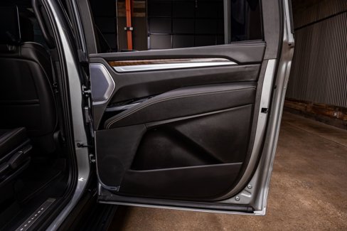 Used 2025 Cadillac Escalade ESV Sport Platinum image 42