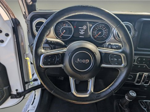 Used 2018 Jeep Wrangler Unlimited Sahara image 16