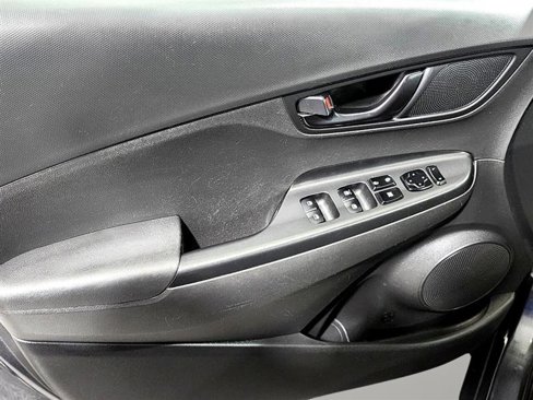 Used 2022 Hyundai Kona N Line image 11