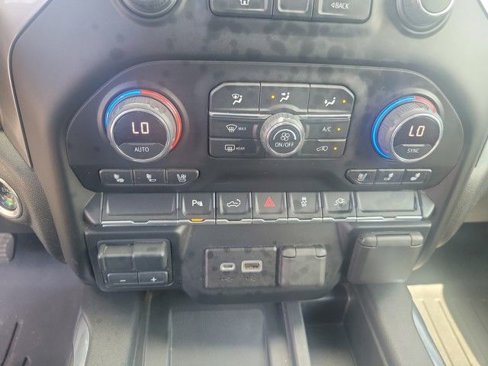 Used 2022 Chevrolet Silverado 2500 LTZ w/ LTZ Convenience Package image 24