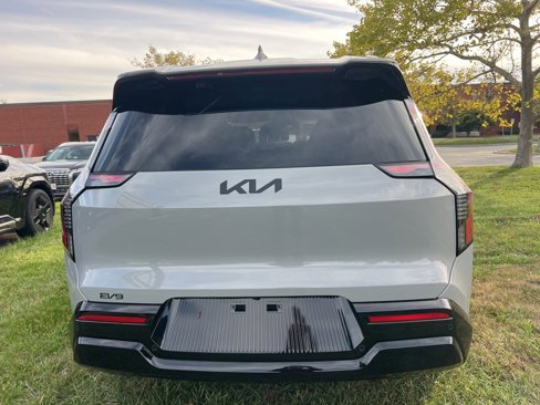 New 2026 Kia EV9 Land image 3