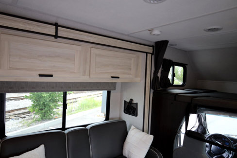 Used 2022 Ford E-450 and Econoline 450 Super Duty w/ Motorhome Prep Package image 26