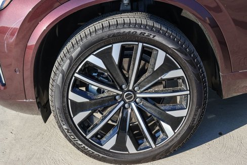 New 2026 Volvo XC90 B6 Plus image 10