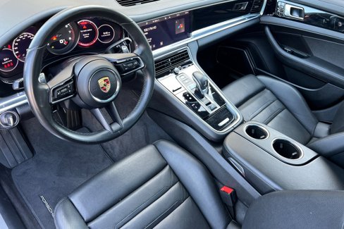 Used 2021 Porsche Panamera 4 image 10