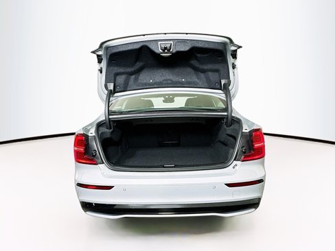 Used 2025 Volvo S60 B5 Plus image 28