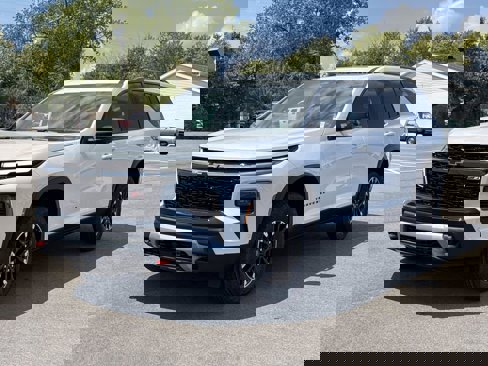 New 2026 Chevrolet Traverse Z71 w/ Enhanced Driving Package image 14