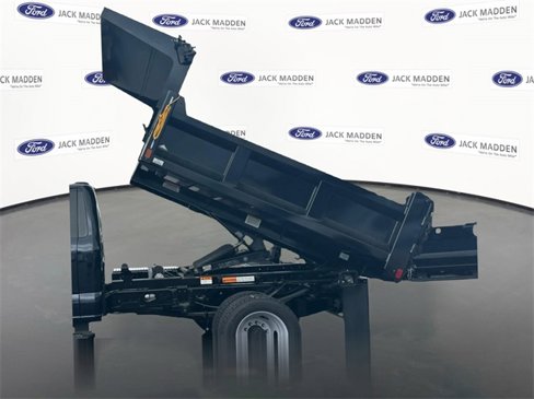 New 2025 Ford F550 4x4 Regular Cab Super Duty image 7