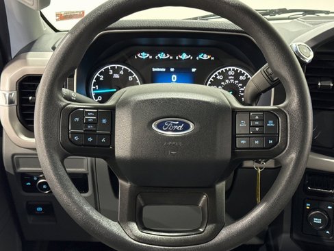 Used 2023 Ford F150 XLT image 5