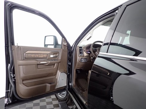 New 2026 RAM 3500 Limited image 23