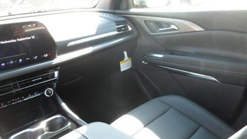 New 2026 Chevrolet Traverse LT w/ Driver Confidence Package image 14