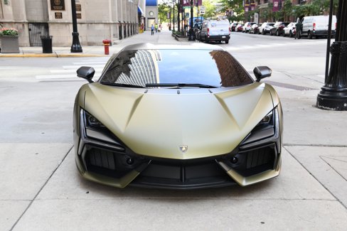 Used 2025 Lamborghini Revuelto image 28