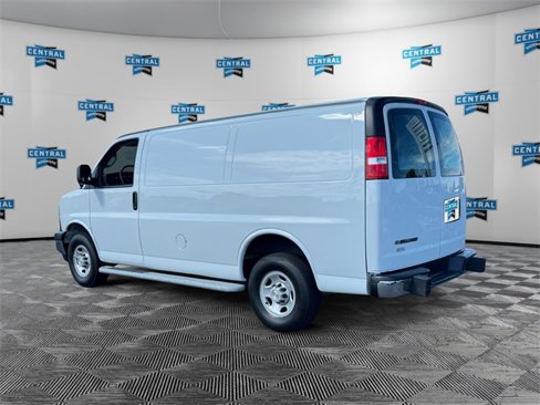 Used 2023 Chevrolet Express 2500 w/ Driver Convenience Package image 3