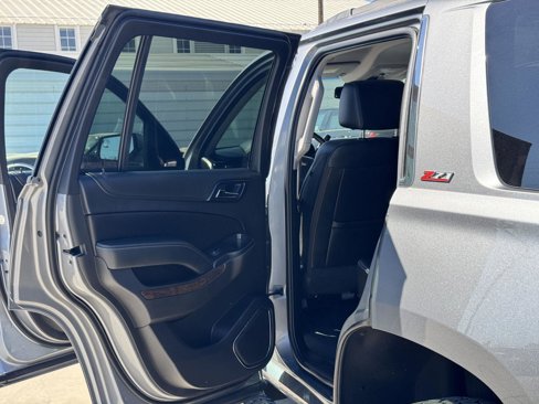 Used 2020 Chevrolet Tahoe LT w/ Off-Road Package image 18
