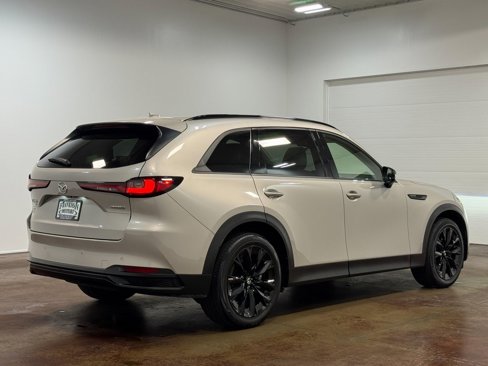 Used 2025 MAZDA CX-90 3.3 Turbo w/ Premium Sport Pkg image 4