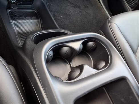 New 2025 Chrysler Voyager LX image 16