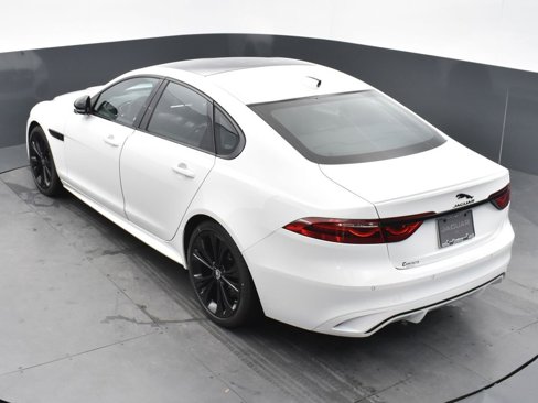 Used 2024 Jaguar XF R-Dynamic SE image 38