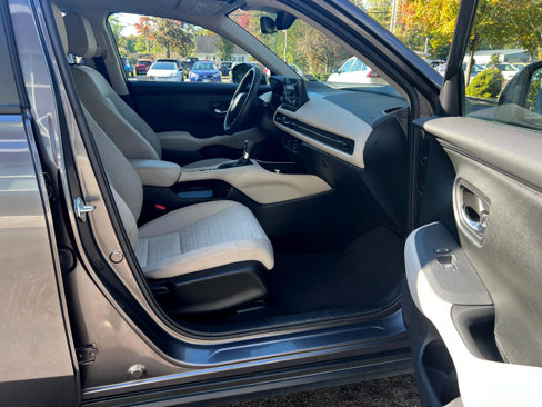 Used 2024 Honda HR-V LX image 13