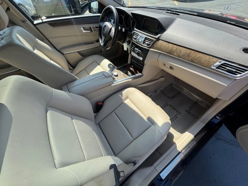 Used 2014 Mercedes-Benz E 350 4MATIC Sedan w/ Premium 1 Package image 28