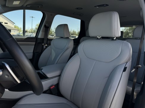 Used 2025 Hyundai Palisade SEL image 12