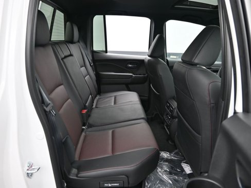 New 2025 Honda Ridgeline Black Edition image 40