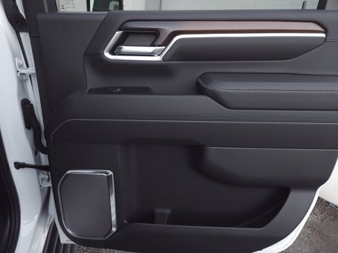 New 2025 GMC Sierra 3500 Denali w/ Denali Reserve Package image 38