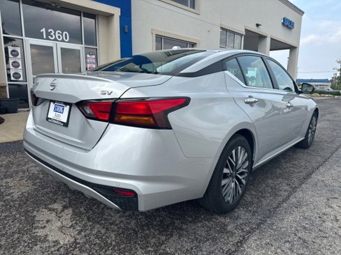 Used 2024 Nissan Altima 2.5 SV image 17