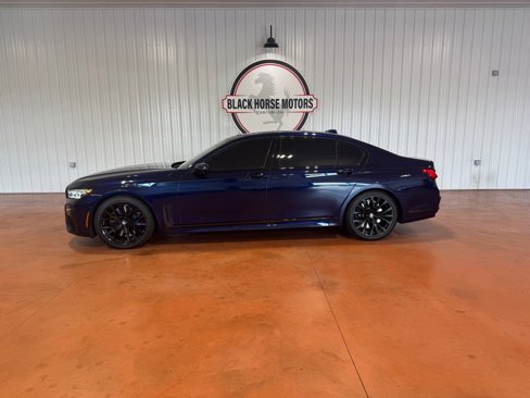 Used 2021 BMW 750i xDrive w/ Executive Package image 1