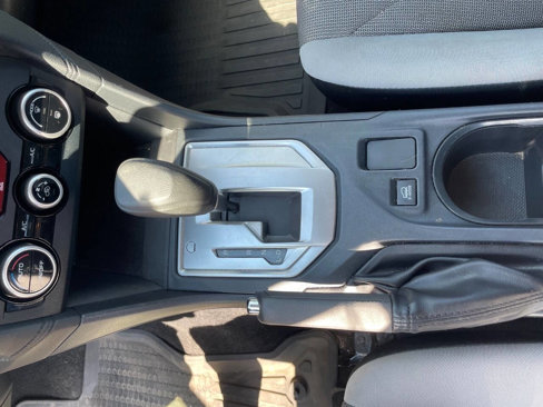 Used 2020 Subaru Crosstrek 2.0i image 7