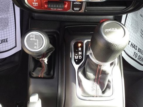 New 2023 Jeep Gladiator Rubicon w/ LED Lighting Group image 15