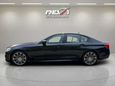Used 2019 BMW 540i xDrive w/ M Sport Package image 2