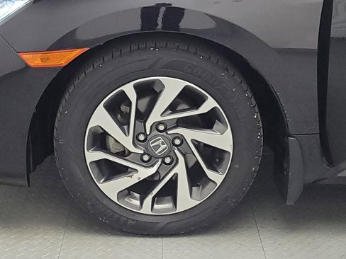 Used 2018 Honda Civic EX image 31