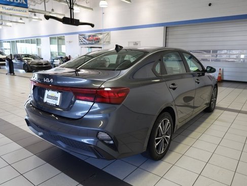 Used 2024 Kia Forte LXS image 13