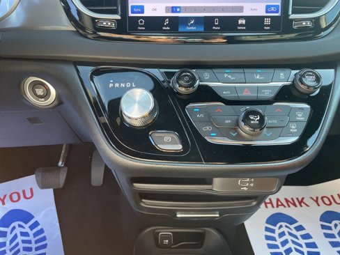 New 2026 Chrysler Voyager LX image 26