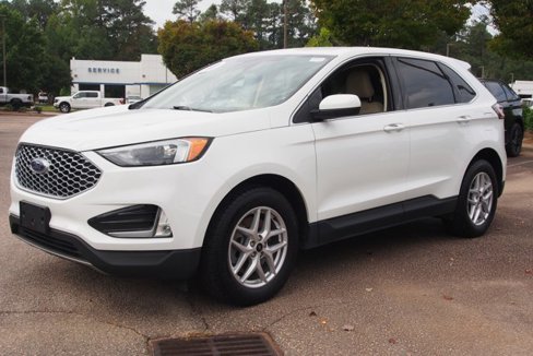 Certified 2024 Ford Edge SEL w/ Convenience Package image 3