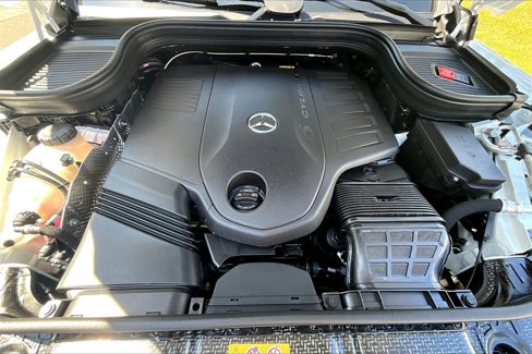 New 2026 Mercedes-Benz GLS 450 4MATIC image 11