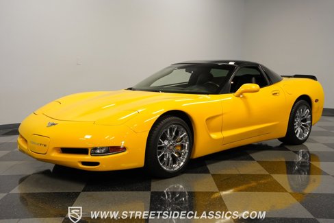 Used 2003 Chevrolet Corvette Coupe w/ Preferred Equipment Group image 5