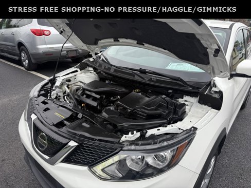 Used 2019 Nissan Rogue Sport S image 11