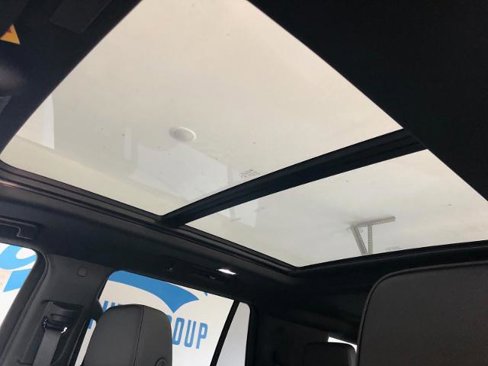 New 2025 GMC Yukon Denali w/ Sun & Power Step Package image 8