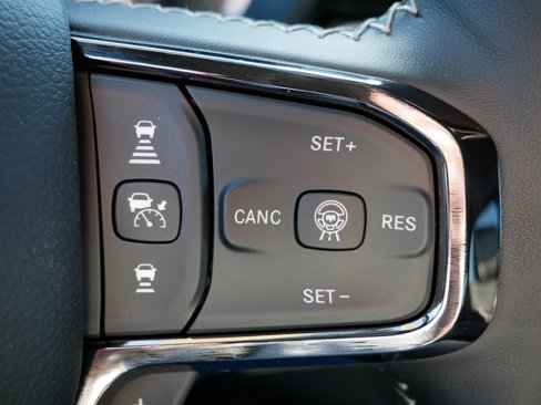 New 2025 RAM 1500 Limited w/ Body Color Bumper Group image 17