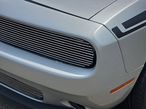 Used 2021 Dodge Challenger SXT image 35