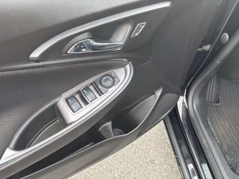 Used 2023 Chevrolet Malibu LT image 8