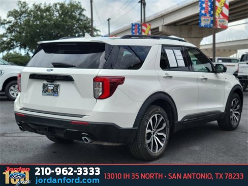Certified 2022 Ford Explorer ST-Line w/ Class IV Trailer Tow Package image 5