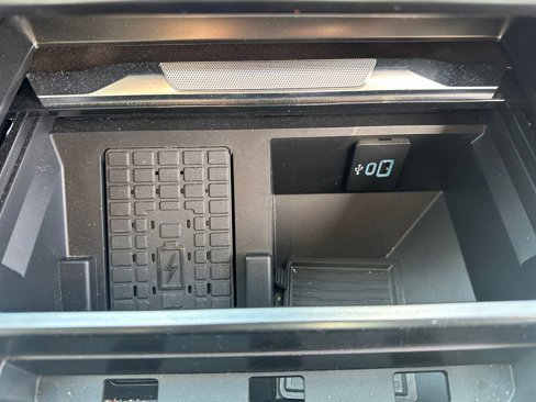 Used 2025 Ford F250 Platinum w/ Platinum Plus Package image 21