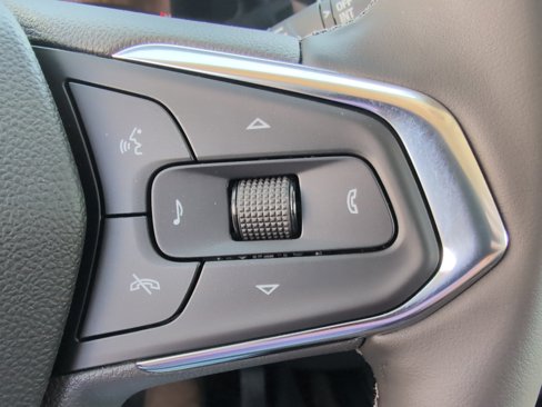 New 2025 Chevrolet Trax ACTIV w/ Driver Confidence Package image 17