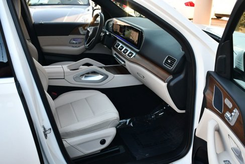 Used 2025 Mercedes-Benz GLE 450 4MATIC image 44