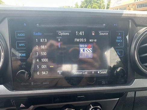 Used 2018 Toyota Tacoma SR5 image 18
